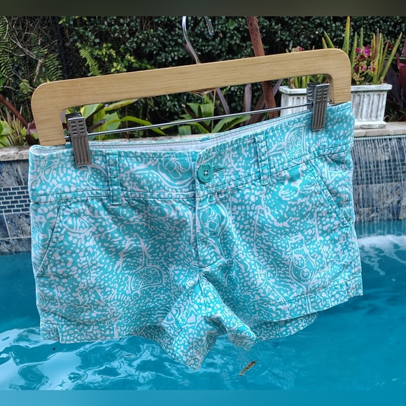 Lilly Pulitzer Pants - Lilly Pulitzer Coastal Cocktail Aqua Reef Dot Walsh Shorts 2" Inseam Womens Sz 0